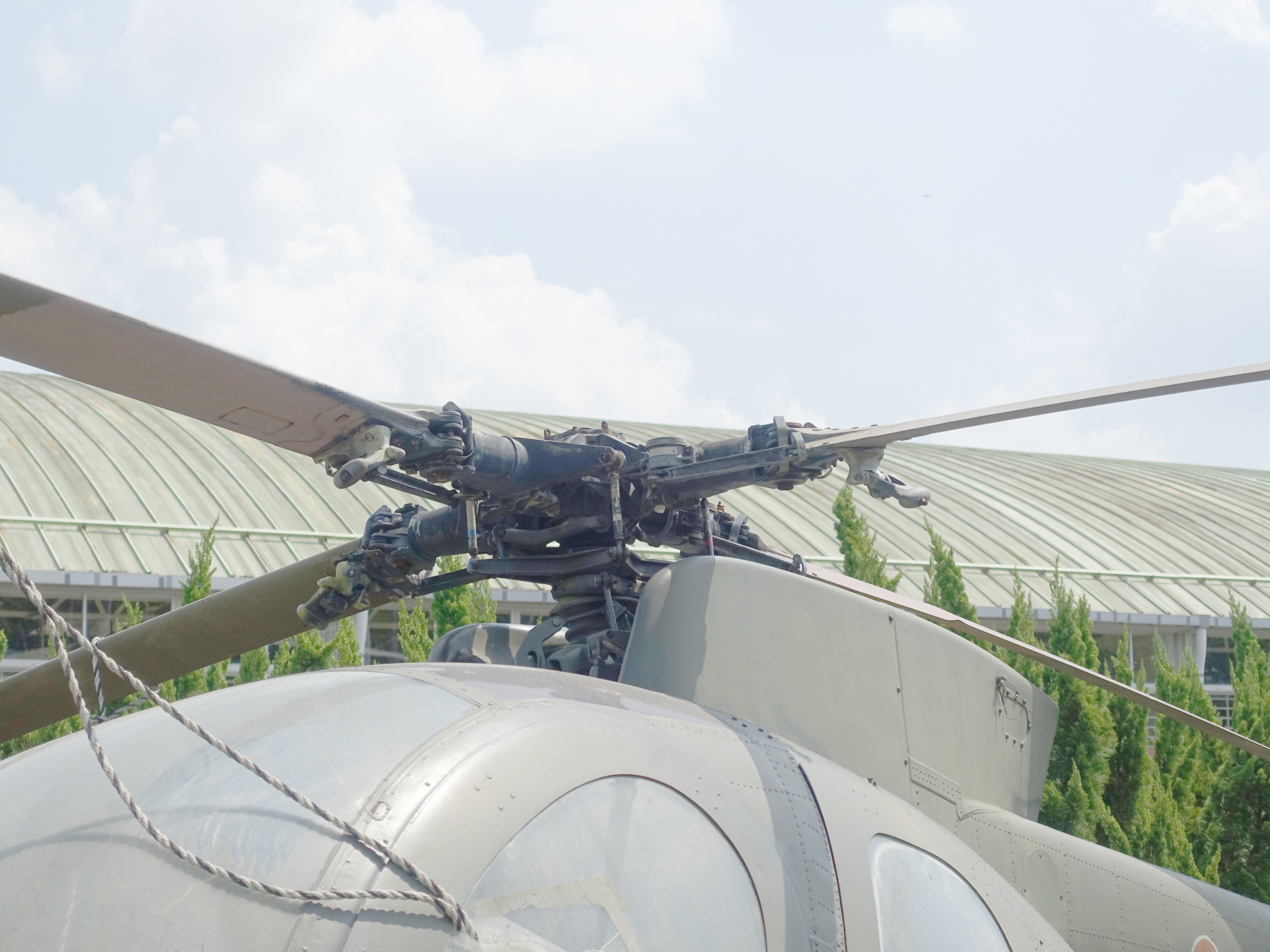 UH-1H、OH-6見学 at 陸自駐屯地: ヘリコプターを飛ばす